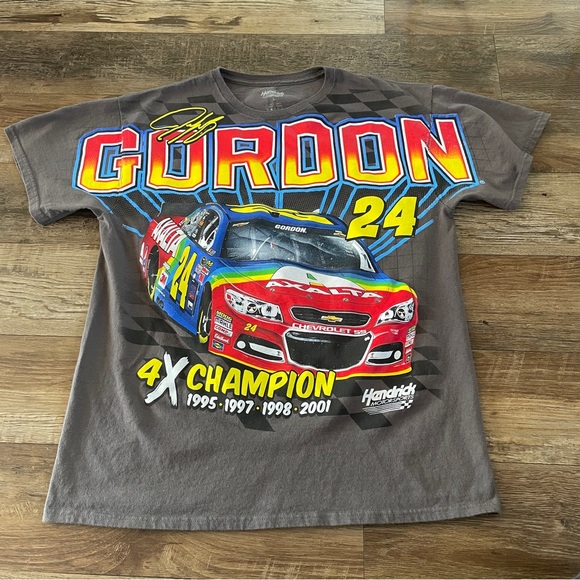 Femme Hendrick Motorsports Jeff Gordon #24 Distressed Poster